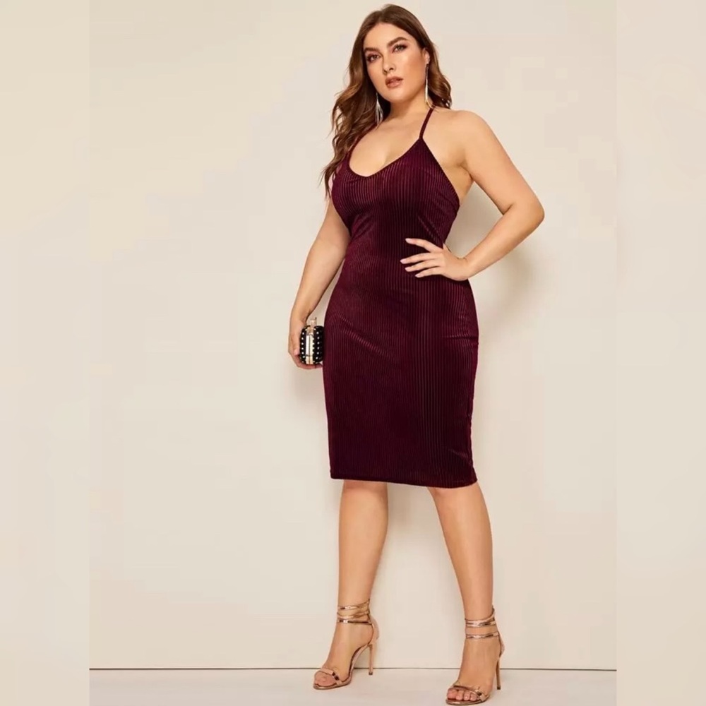 SHEIN 2019 Plus Ribbed Halter Tie Back Lace Up Velvet Bodycon Dress - Picture 1 of 6